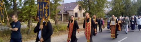 Духовенство Покровской церкви г. Городище приняло участие в традиционном крестном ходе по маршруту Городище–Канаевка