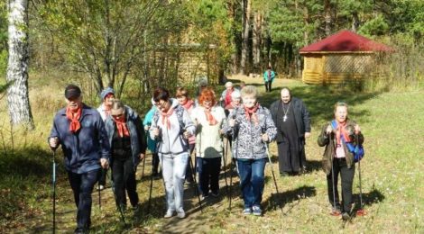 В день празднования Дня пожилого человека в городе Городище состоялся фестиваль скандинавской ходьбы