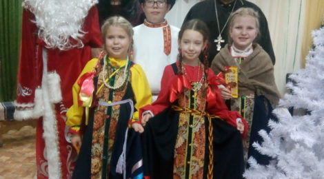 Священник Александр Рысин посетил праздничное мероприятие Детской школы искусств