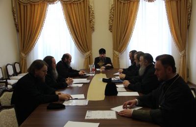 Благочинный Городищенского церковного округа протоиерей Виталий Ещенко принял участие в заседании епархиального совета