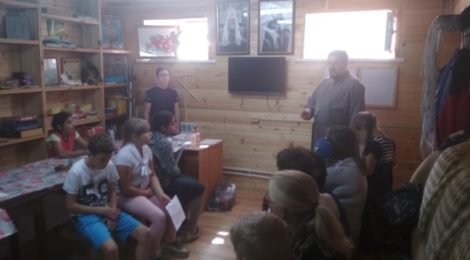 Настоятель Покровской церкви г. Городище провел собрание с родителями и воспитанниками воскресной школы