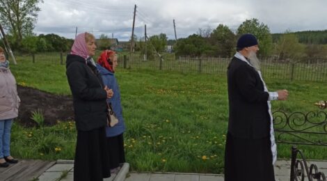 Божественная литургия в память перенесения мощей блаженной монахини Алипии