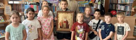 Священник рассказал детям о Крещении Руси