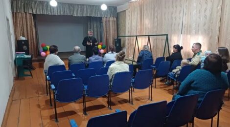 Священник провел встречу с жителями села Павло-Куракино